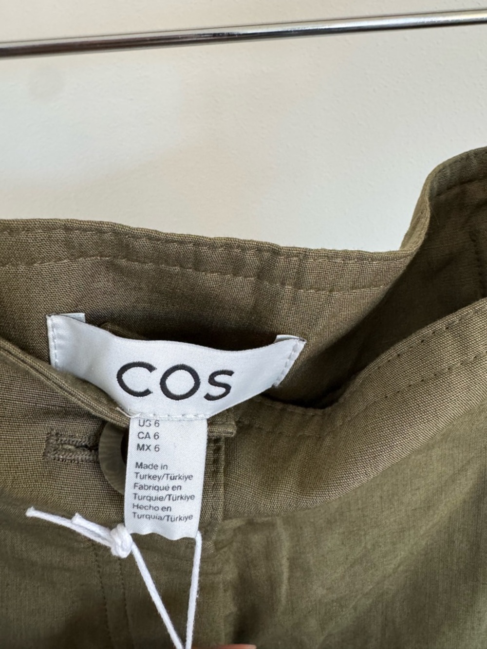 NEW COS Olive High-Waist Pleated Women’s Shorts - Picture 11 of 11